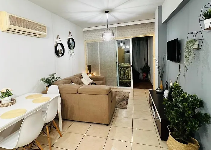 Vandrerhjem Carisa Larnaca