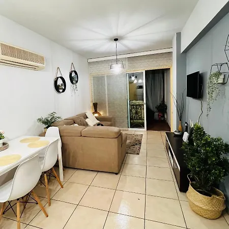 אכסניה Carisa לרנקה