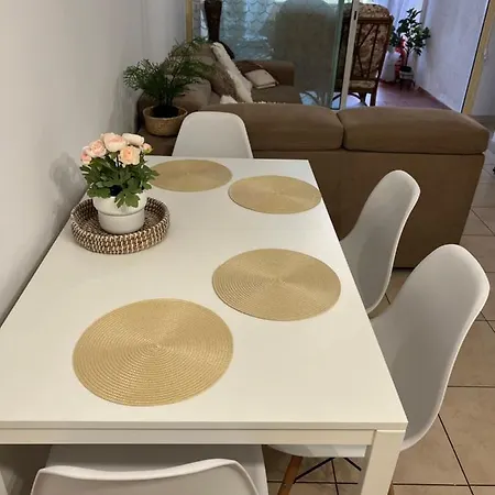 Hostel Carisa Larnaca